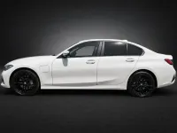 Gebraucht BMW 330e Advantage 252 PS (185 kW) 2020 Alpinweiss iii Limousine