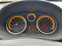 Usado Opel Corsa Color Edition 101 HP (74 kW) 2010 Citadino