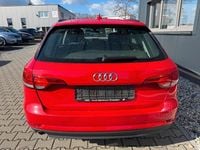 Gebraucht Audi A4 Basis 150 PS (110 kW) 2015 Tangorot metallic Kombi