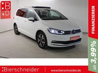Gebraucht VW Touran Highline 150 PS (110 kW) 2023 Weiss Van / Kleinbus