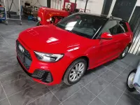 Gebraucht Audi A1 Sport 95 PS (69 kW) 2019 Rot SUV