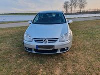 Second-hand VW Golf V 80 CP (58 kW) 2007 Argintiu Berlinǎ