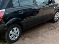 Gebraucht Kia Rio 96 PS (70 kW) 2009 Schwarz Kleinwagen