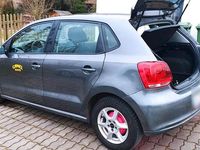 Gebraucht VW Polo 60 PS (44 kW) 2009 Grau Kleinwagen