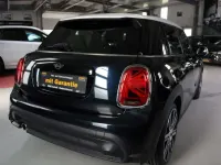 Gebraucht Mini Cooper 136 PS (100 kW) 2023 Schwarz Kleinwagen