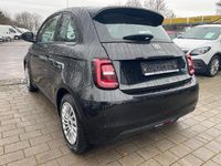Gebraucht Fiat 500e Action 69 kW (95 PS) 2022 Schwarz Limousine