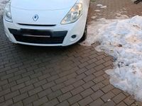 Gebraucht Renault Clio III 75 PS (55 kW) 2013 Weiß Limousine