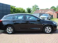 Gebraucht Hyundai i30 101 PS (74 kW) 2018 Schwarz Kombi