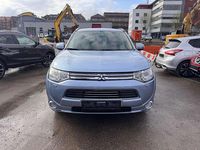 Gebraucht Mitsubishi Outlander P-HEV Plus 121 PS (88 kW) 2015 Bluish silver SUV
