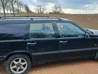 Second-hand Volvo 850 144 CP (105 kW) 1995 Negru Break