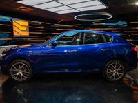 Gebraucht Maserati Levante 275 PS (202 kW) 2016 Blau SUV