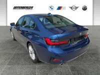 Gebraucht BMW 320 184 PS (135 kW) 2021 Blau Limousine