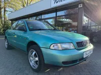 Używany Audi A4 101 KM (74 kW) 1995 Zielony Sedan/Limuzyna