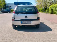 Używany Opel Corsa 75 KM (55 kW) 2002 Srebrny Hatchback