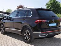 Gebraucht VW Tiguan Elegance 245 PS (180 kW) 2021 Deep black perleffekt (metallic) SUV