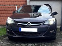 Gebraucht Opel Astra Energy 165 PS (121 kW) 2014 Braun Kombi