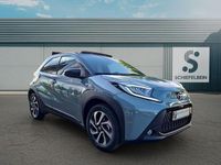 Neu Toyota Aygo X 72 PS (52 kW) 2025 Grün SUV