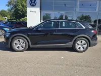 Gebraucht Audi e-tron 300 kW (408 PS) 2023 Schwarz SUV