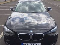 Gebraucht BMW 114 102 PS (75 kW) 2014 Schwarz metallic Kleinwagen