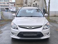 Gebraucht Hyundai i30 Classic 109 PS (80 kW) 2012 Gold Kombi