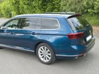Gebraucht VW Passat Highline 150 PS (110 kW) 2020 Blau Kombi