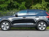 Używany Volvo XC40 Plus 197 KM (144 kW) 2024 Czarny SUV