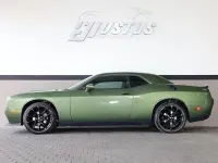 Gebraucht Dodge Challenger SXT 309 PS (227 kW) 2020 Grün Coupé