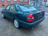 Gebraucht Mercedes C220 95 PS (69 kW) 1996 Grün Limousine