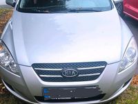 Gebraucht Kia Ceed 109 PS (80 kW) 2009 Silber Kleinwagen