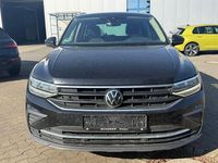 Gebraucht VW Tiguan Active 150 PS (110 kW) 2022 Schwarz SUV
