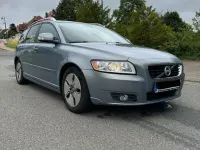 Gebraucht Volvo V50 Kinetic 114 PS (83 kW) 2011 Blau Kombi