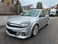 Usata Opel Astra OPC 200 CV (147 kW) 2006 Argento Berlina