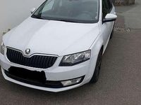 Gebraucht Skoda Octavia 150 PS (110 kW) 2014 Weiß Kombi