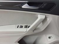 Gebraucht VW Tiguan Elegance 150 PS (110 kW) 2023 Kings red metallic SUV