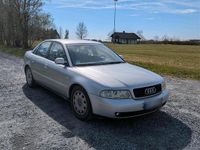 Second-hand Audi A4 101 CP (74 kW) 1999 Argintiu Berlinǎ