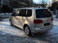 Gebraucht VW Touran Style 140 PS (102 kW) 2012 Silber Van / Kleinbus