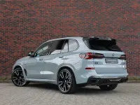 Gebraucht BMW X5 M Performance 489 PS (359 kW) 2025 Grau SUV