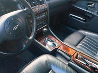 Second-hand Audi A8 300 CP (220 kW) 1995 Argintiu Berlinǎ