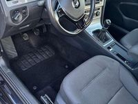 Second-hand VW Golf VII Trendline 86 CP (63 kW) 2014 Negru Berlinǎ