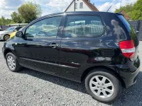 Gebraucht VW Fox 54 PS (39 kW) 2009 Schwarz Kleinwagen
