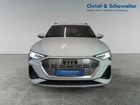 Gebraucht Audi e-tron S-Line 300 kW (408 PS) 2023 Gletscherweiss metallic SUV