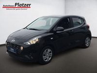 Gebraucht Hyundai i10 Select 67 PS (49 kW) 2022 Schwarz Kleinwagen