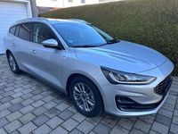 Gebraucht Ford Focus Titanium X 116 PS (85 kW) 2023 Silber Limousine