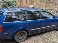 Gebraucht VW Passat Comfortline 150 PS (110 kW) 2002 Blau Kombi