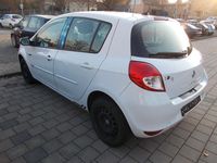 Gebraucht Renault Clio III 75 PS (55 kW) 2012 Weiß Kleinwagen
