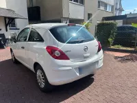 Gebraucht Opel Corsa Selection 69 PS (50 kW) 2012 Weiß Kleinwagen
