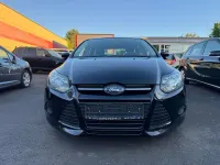 Gebraucht Ford Focus Trend 150 PS (110 kW) 2012 Pantherschwarz metallic Kombi