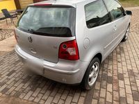 Gebraucht VW Polo 75 PS (55 kW) 2002 Silber Kleinwagen