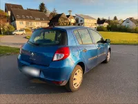 Gebraucht Renault Clio II 75 PS (55 kW) 2009 Blau Kleinwagen