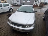 Gebraucht Volvo V40 122 PS (89 kW) 2004 Silber Kombi